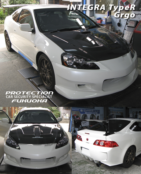 HONDA INTEGRA TypeR�@�z���_�̃��[�V���O�X�s���b�g���l�ߍ��܂�Đ��܂ꂽ�C���e�O���^�C�v�q�A�f�s�E�C���O��b�|�v�d�r�s�G�A���ŕ������A�p�[�t�F�N�g�Ȏԗ��ւƍ��グ���Ă��܂��B�Z�L�����e�B�ɂ�Grgo���`���C�X�B